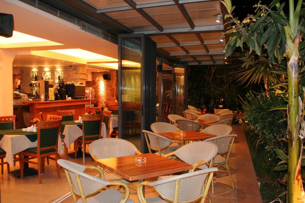 Paradise Lost Hotel-Apartments - 4