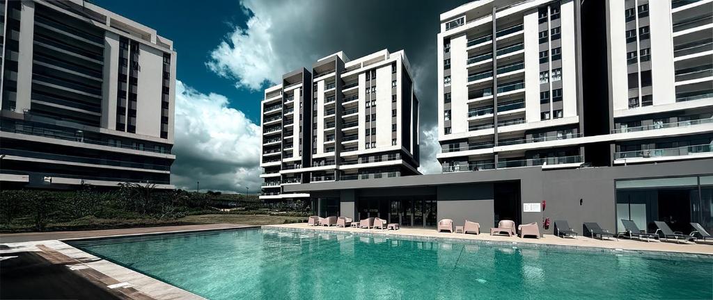 Bazén v ubytování Sky serenity two rooms apartment nebo v jeho okolí