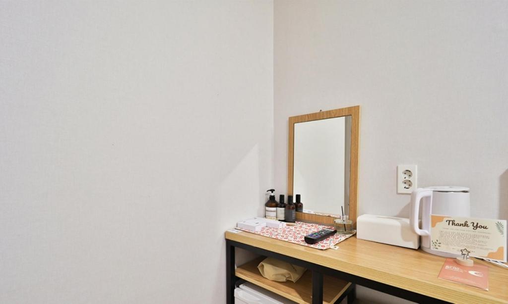 Příslušenství pro přípravu čaje a kávy v ubytování Haeundae Dongbeck Hotel