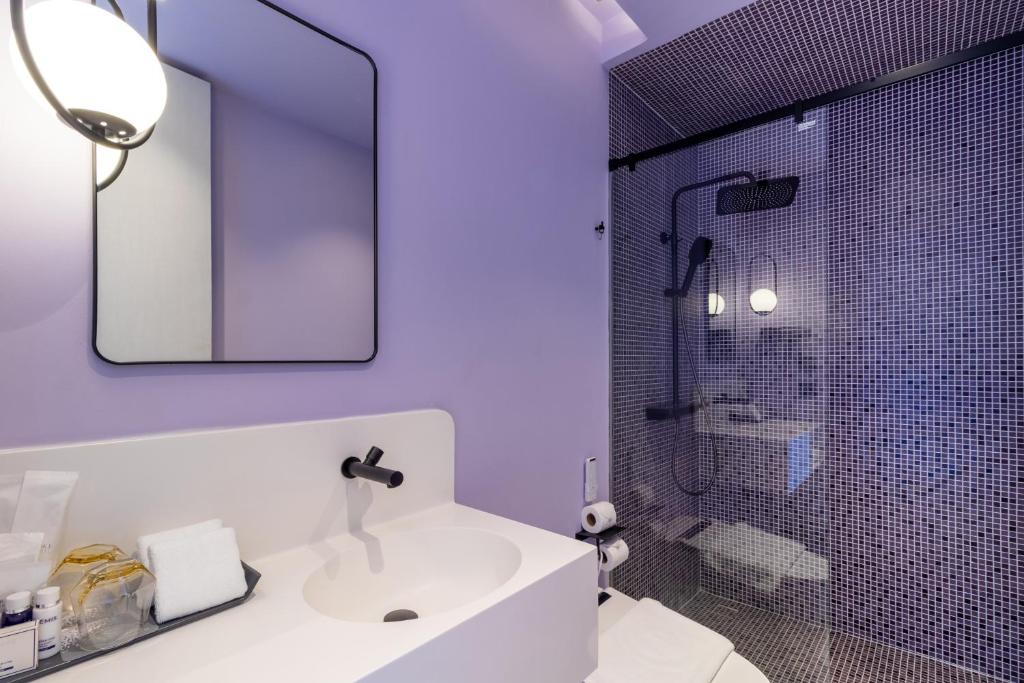 Queensland Hotel Bangkok - Resim 38