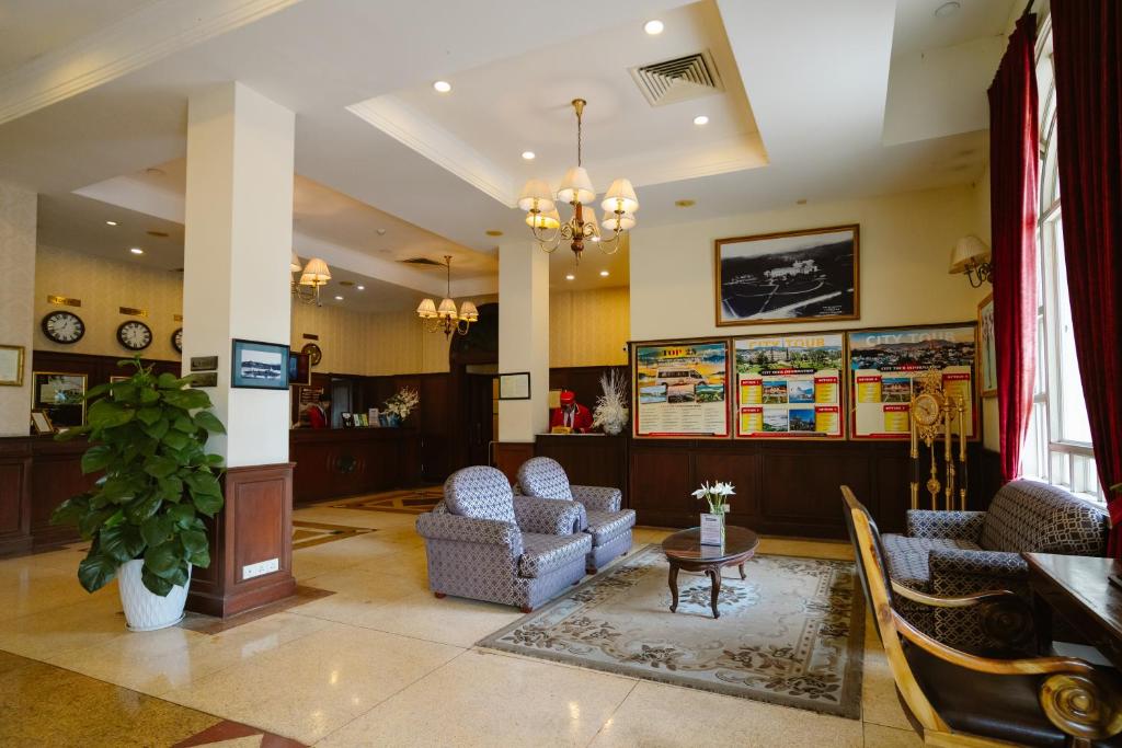 TV a/nebo společenská místnost v ubytování Du Parc Hotel Dalat