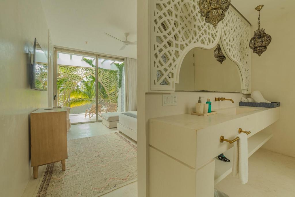 Sana Tulum Beachfront Boutique Hotel photo 5