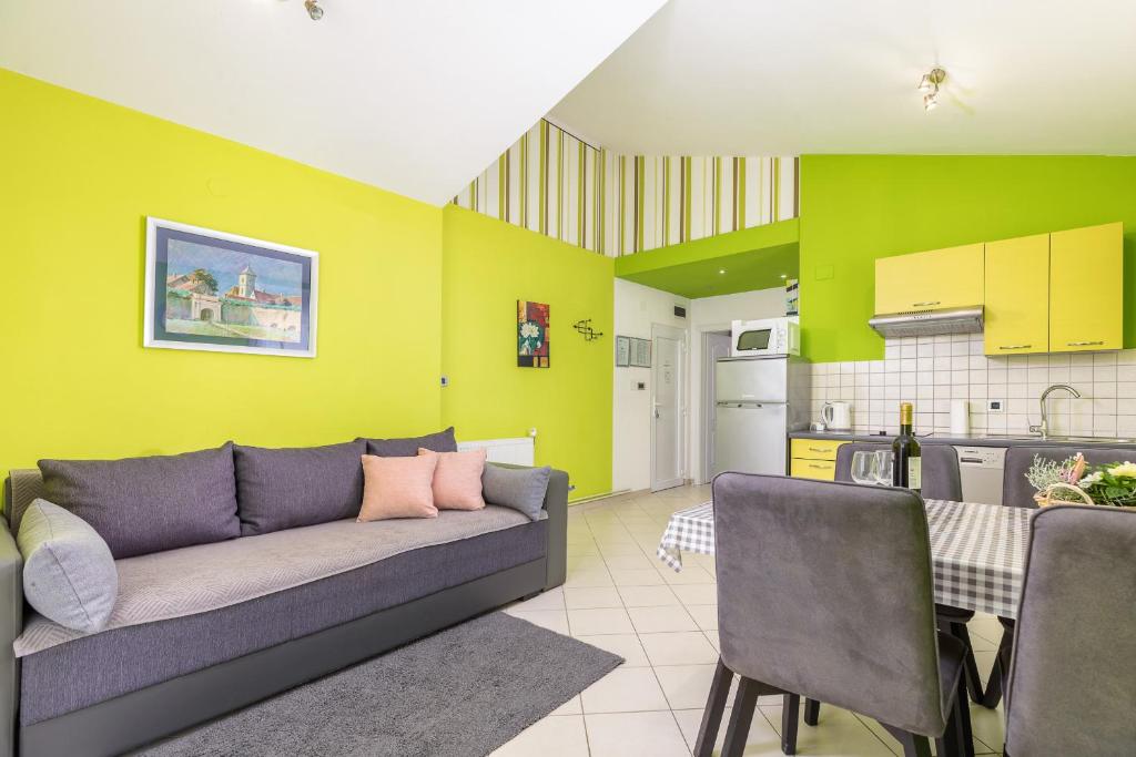 Kuchnia lub aneks kuchenny w obiekcie Apartments Ana-Maria