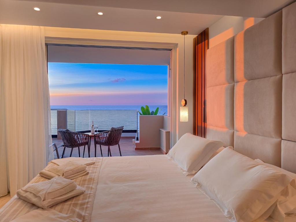 Theo Beach Hotel Apartments - 14