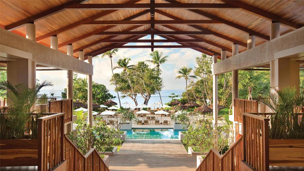 Bazén v ubytování Kempinski Seychelles Resort nebo v jeho okolí