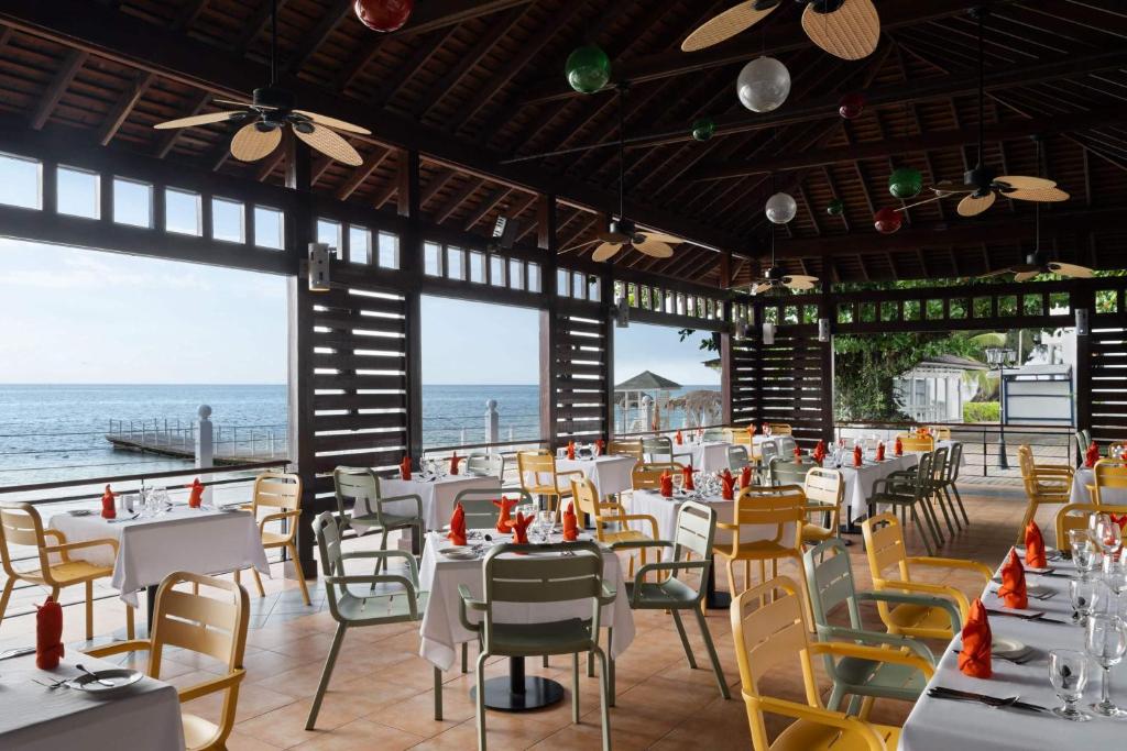 Εστιατόριο ή άλλο μέρος για φαγητό στο Grand Decameron Montego Beach, A Trademark All-Inclusive Resort