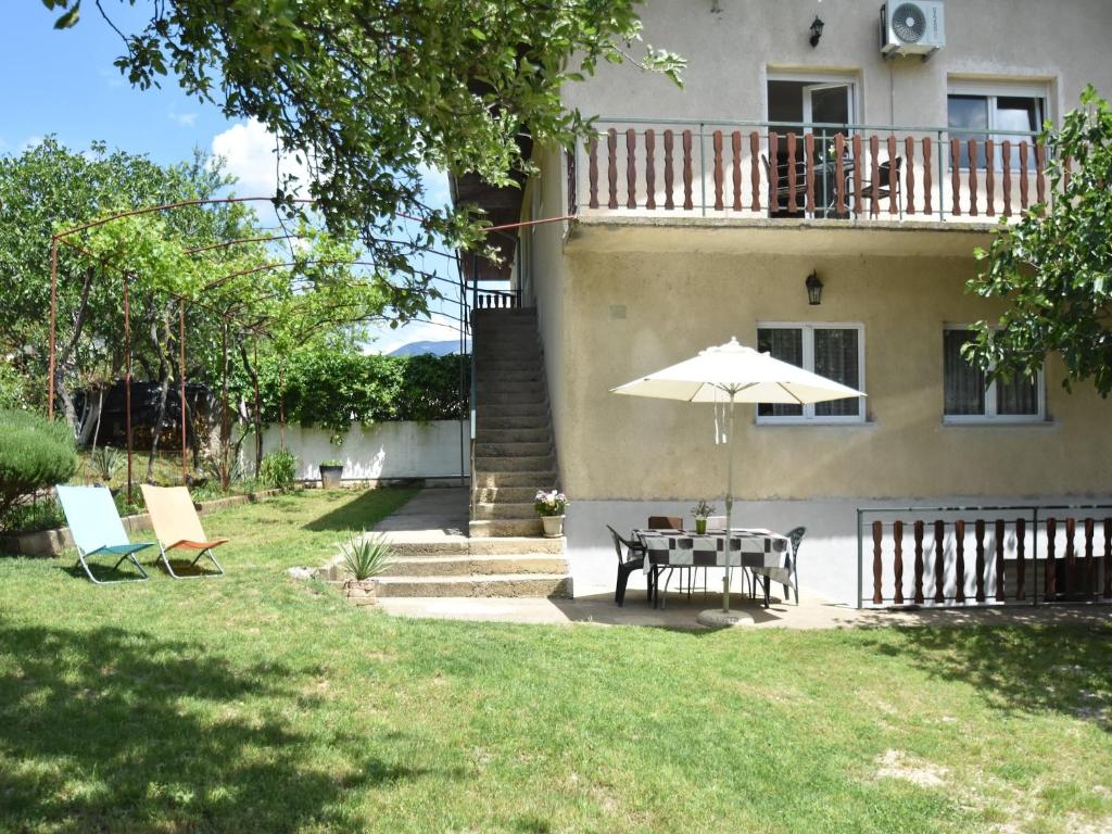 Zahrada ubytování Apartment in Knin near Knin Fortress