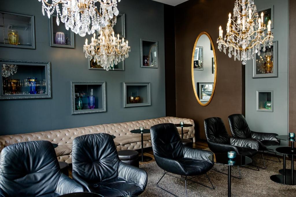 Istumisnurk majutusasutuses Motel One Prague-Florentinum