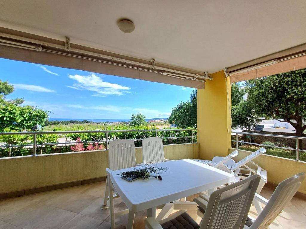 Balkón alebo terasa v ubytovaní Cozy Apartment Mediterraneo