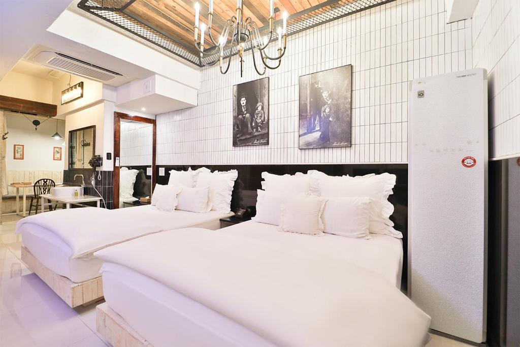 Daegu February Hotel Hwanggeum - Premium Suite Mit Zwei Einzelbetten (512)