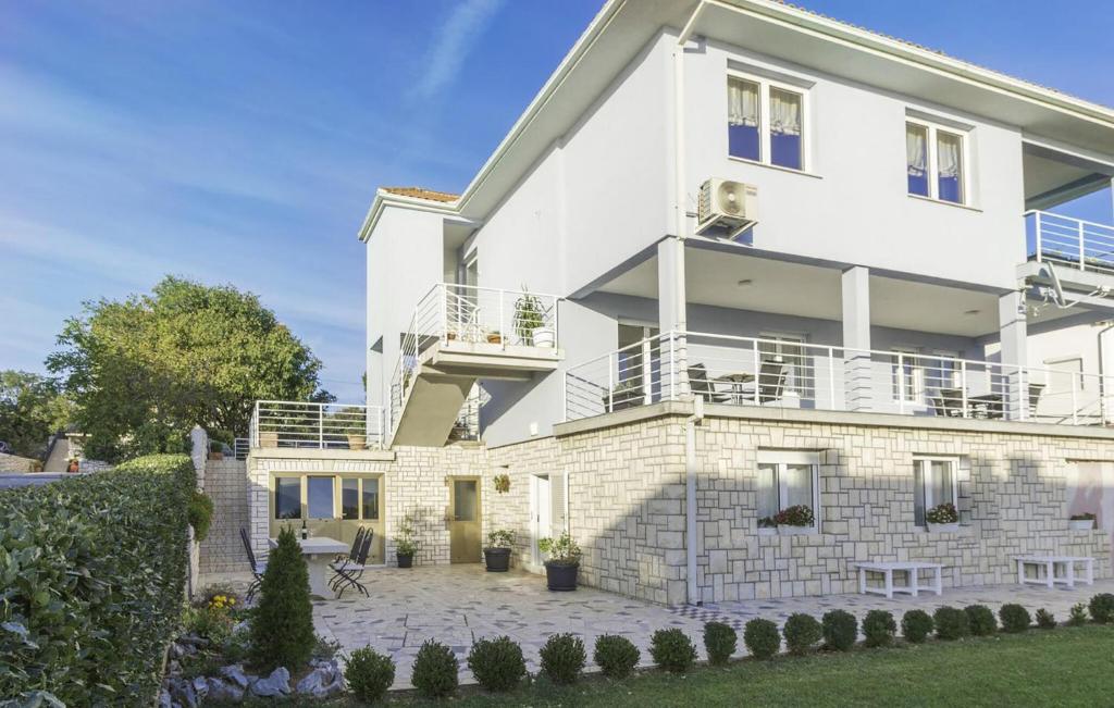 Beautiful Apartment In Novi Vinodolski With Wifi