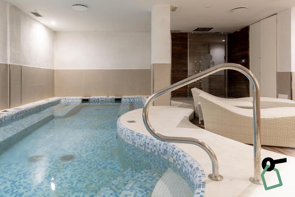 Bazén v ubytování HOTIDAY Room Collection - Nerano nebo v jeho okolí