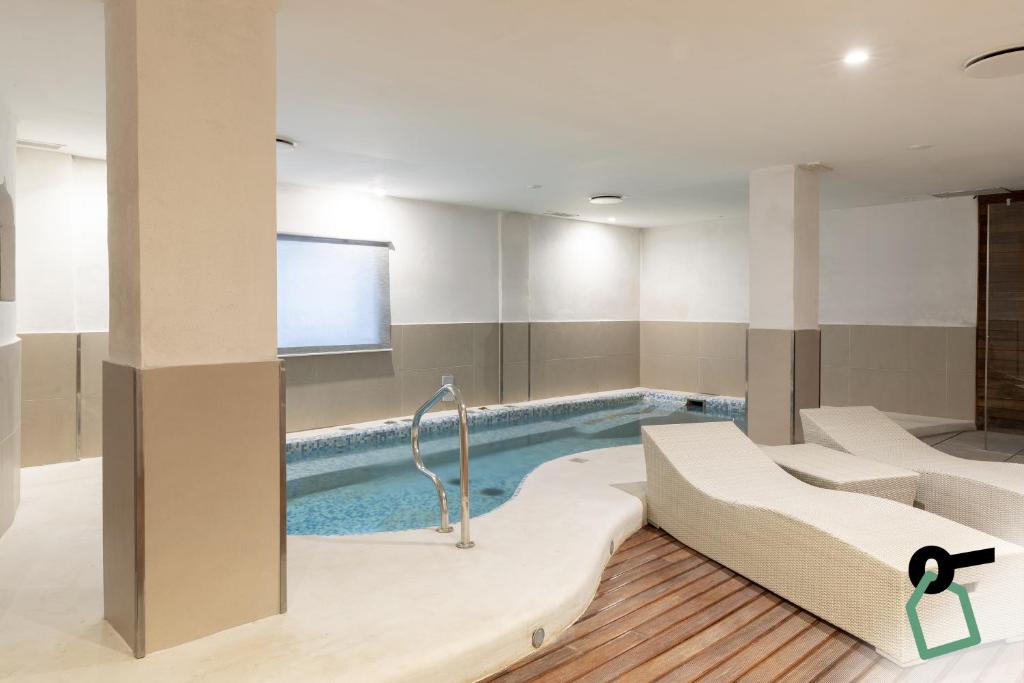 Bazén v ubytování HOTIDAY Room Collection - Nerano nebo v jeho okolí