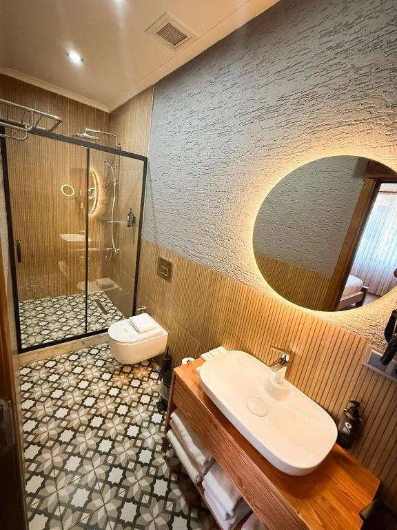 Navy Inn & Bungalows - 9