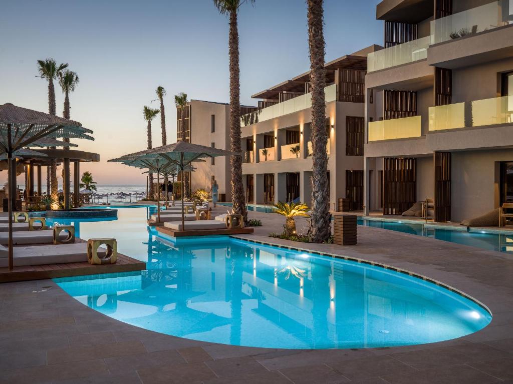 Bazén v ubytování Nalu Resort & SPA nebo v jeho okolí