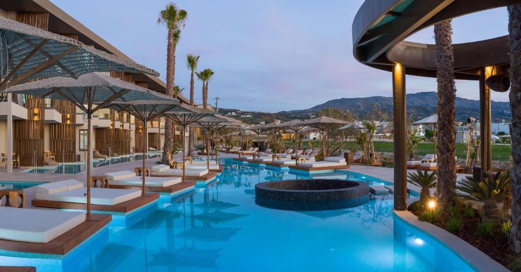 Bazén v ubytování Nalu Resort & SPA nebo v jeho okolí