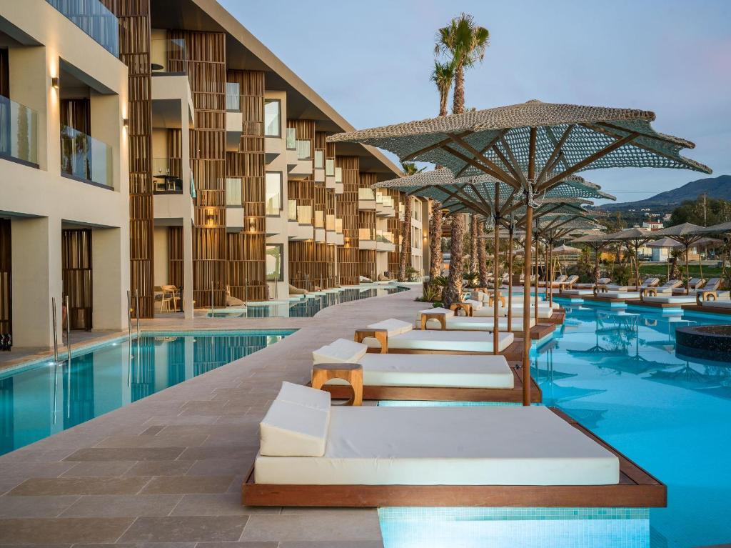 Bazén v ubytování Nalu Resort & SPA nebo v jeho okolí