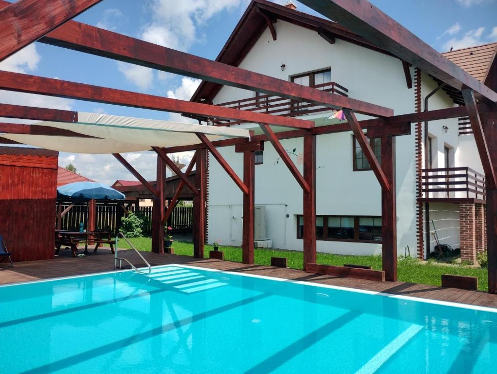 Bazén v ubytování Vila Sol nebo v jeho okolí