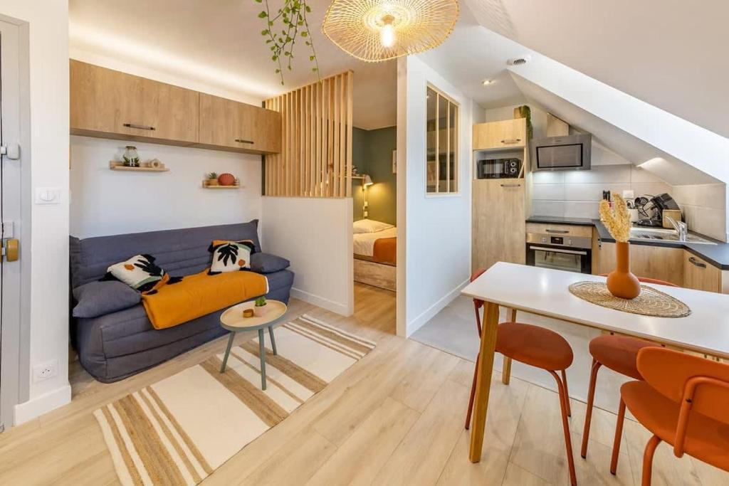 Nhà bếp/bếp nhỏ tại Saint-Enogat - Cosy et rénové - Plage à 400m