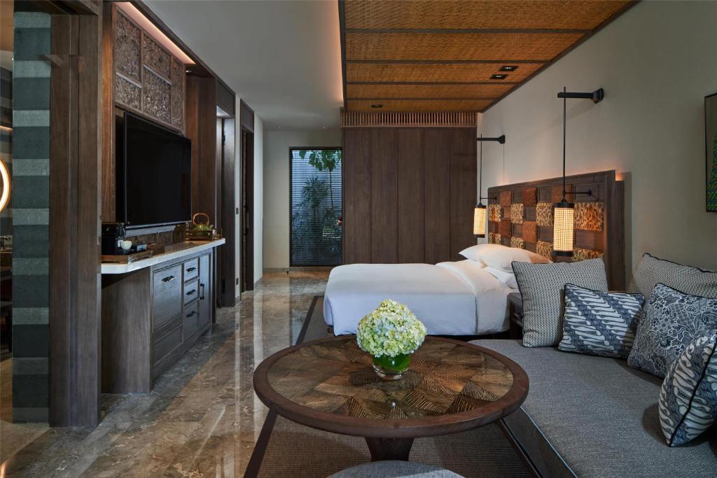 Postel nebo postele na pokoji v ubytování Andaz Bali, By Hyatt