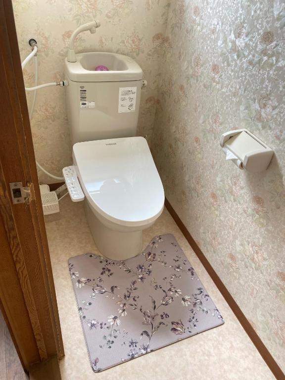 Vannituba majutusasutuses 高島市一棟貸切 貸別荘グループファミリーok 大人数でご利用だとお得連泊がお得BBQ可能自転車無料利用可ペット可