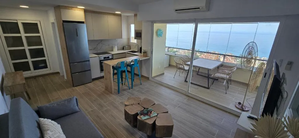 Blue Horizon Suite Marbella - Luxury apartment by the sea