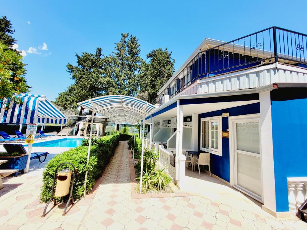 Bazén v ubytování Berg Hotel nebo v jeho okolí