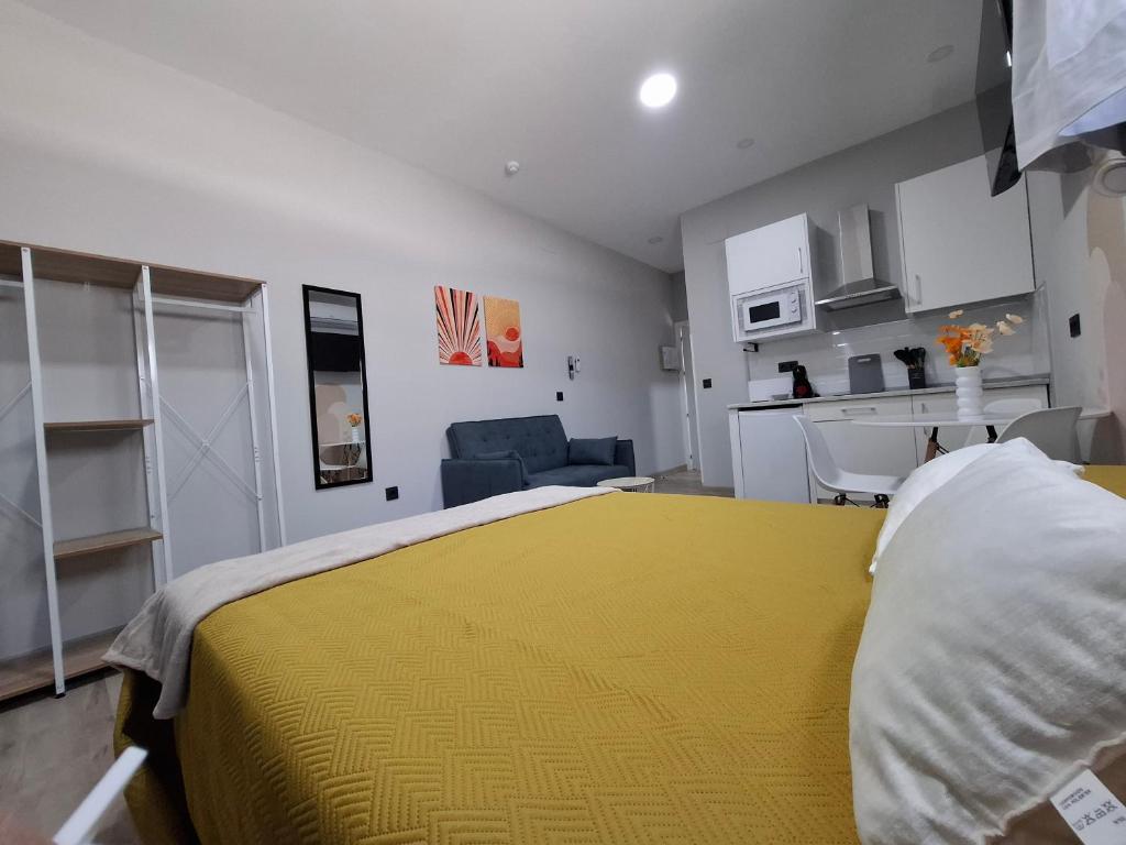 Medea Suites Apartamentos - 13