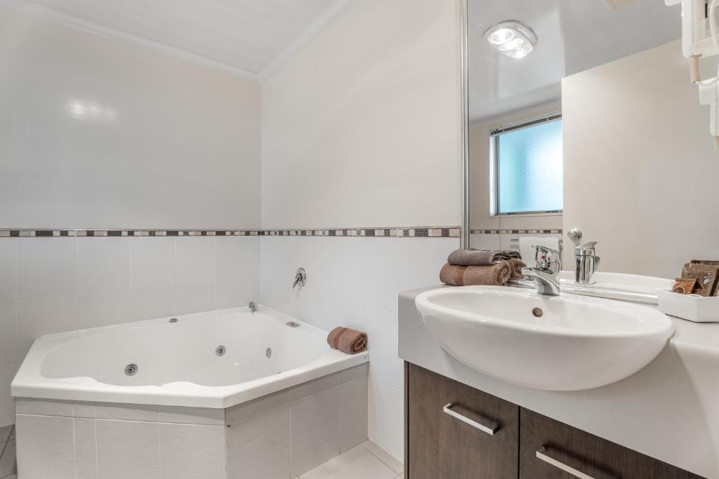 Dannemora Motor Inn - Resim 3