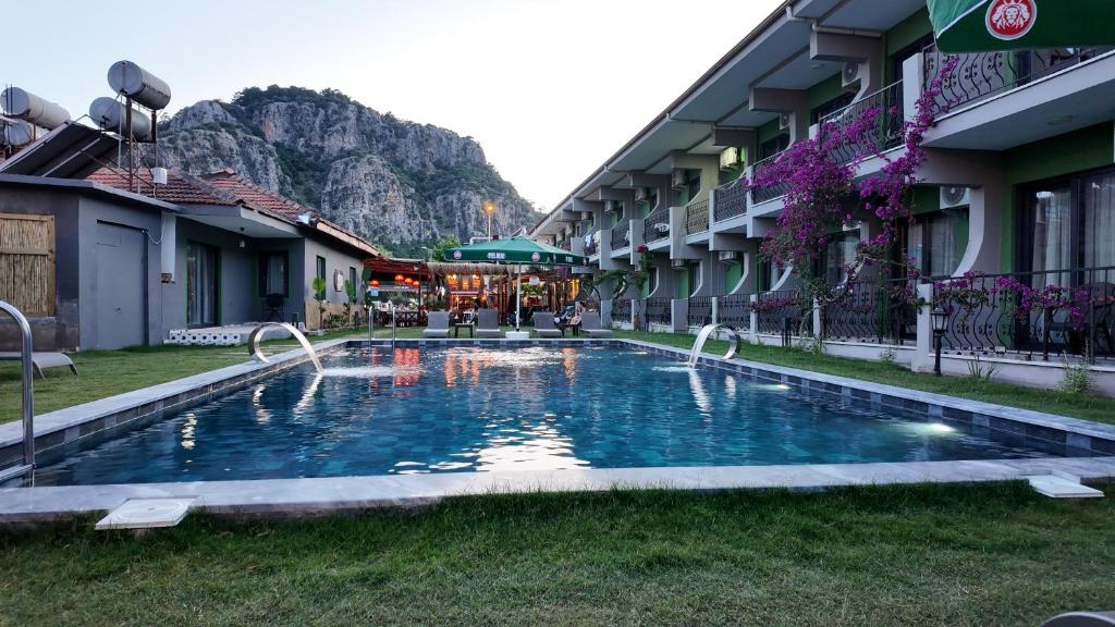 Swimmingpoolen hos eller tæt på Smyrna Hotel Dalyan