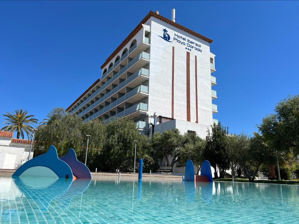 Bazén v ubytování Ibersol Playa Dorada nebo v jeho okolí