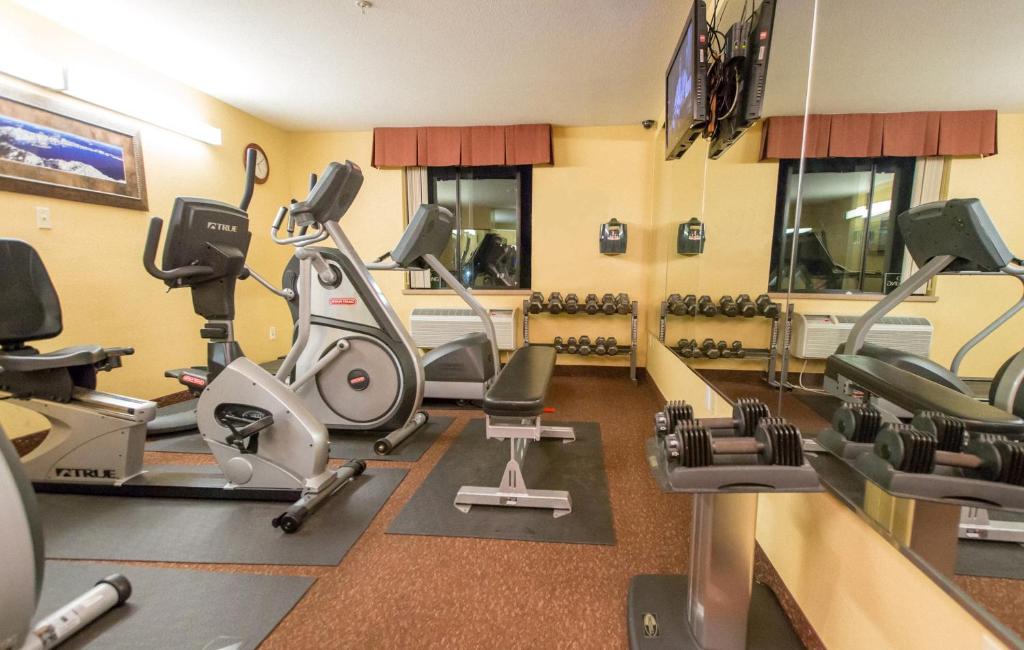 Fitness centrum a/nebo fitness zařízení v ubytování The Portlander Inn and Marketplace