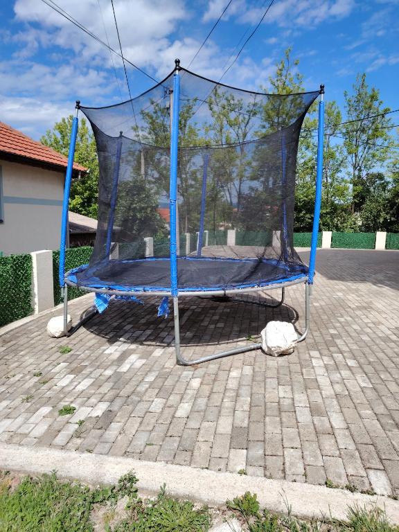 Sadržaji za stoni tenis u ili blizu objekta Apartmani Ruj
