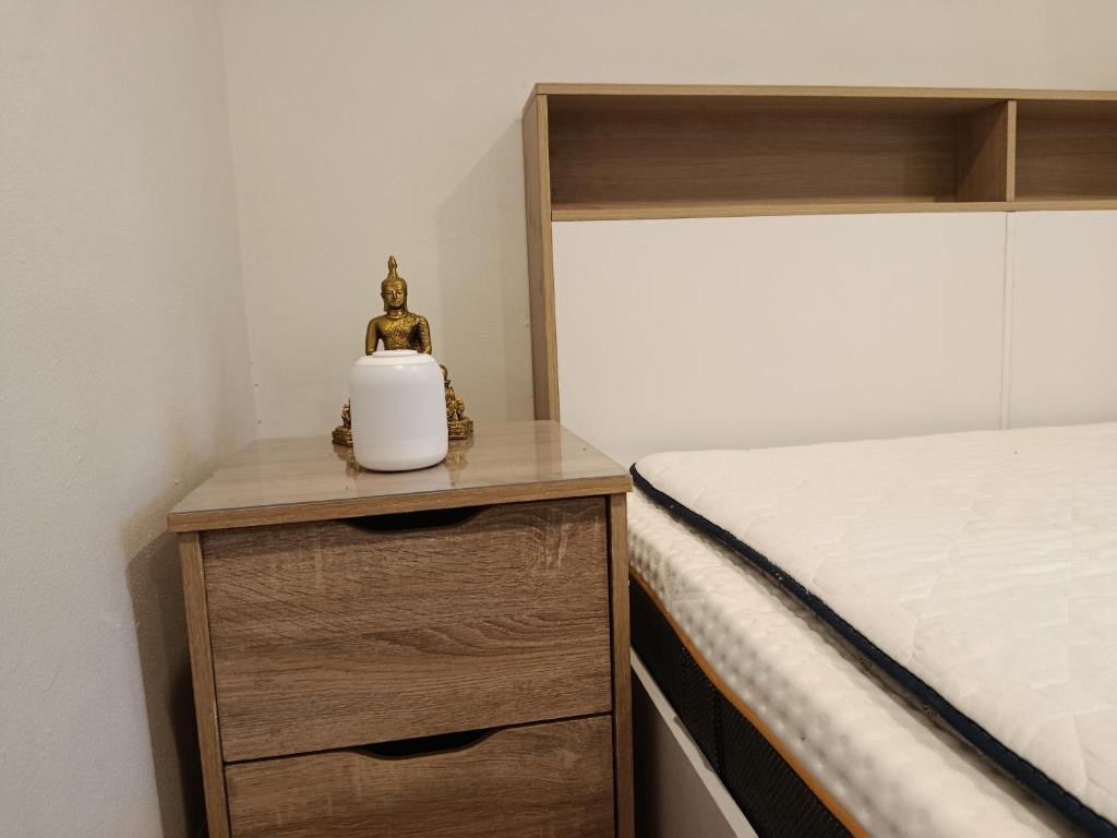Postel nebo postele na pokoji v ubytování Hop new guest House