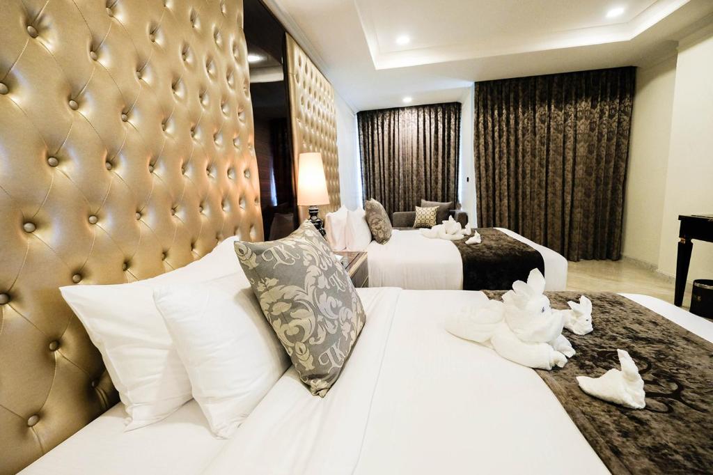 LK Grand Empire - Resim 2