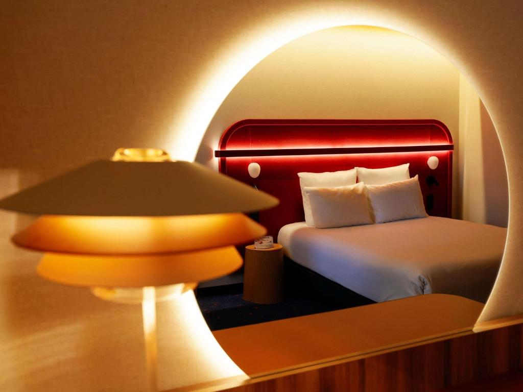 Posteľ alebo postele v izbe v ubytovaní Mercure Warszawa Centrum