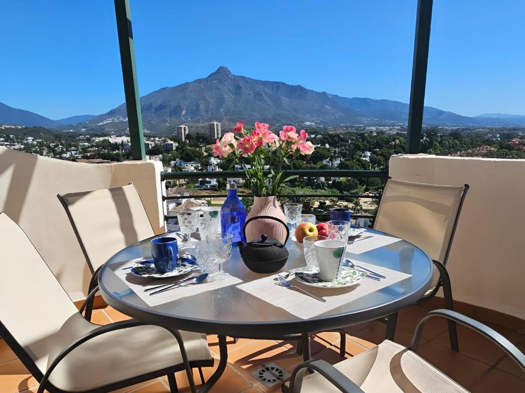 Aloha Banús Sea Views by Lica Homes