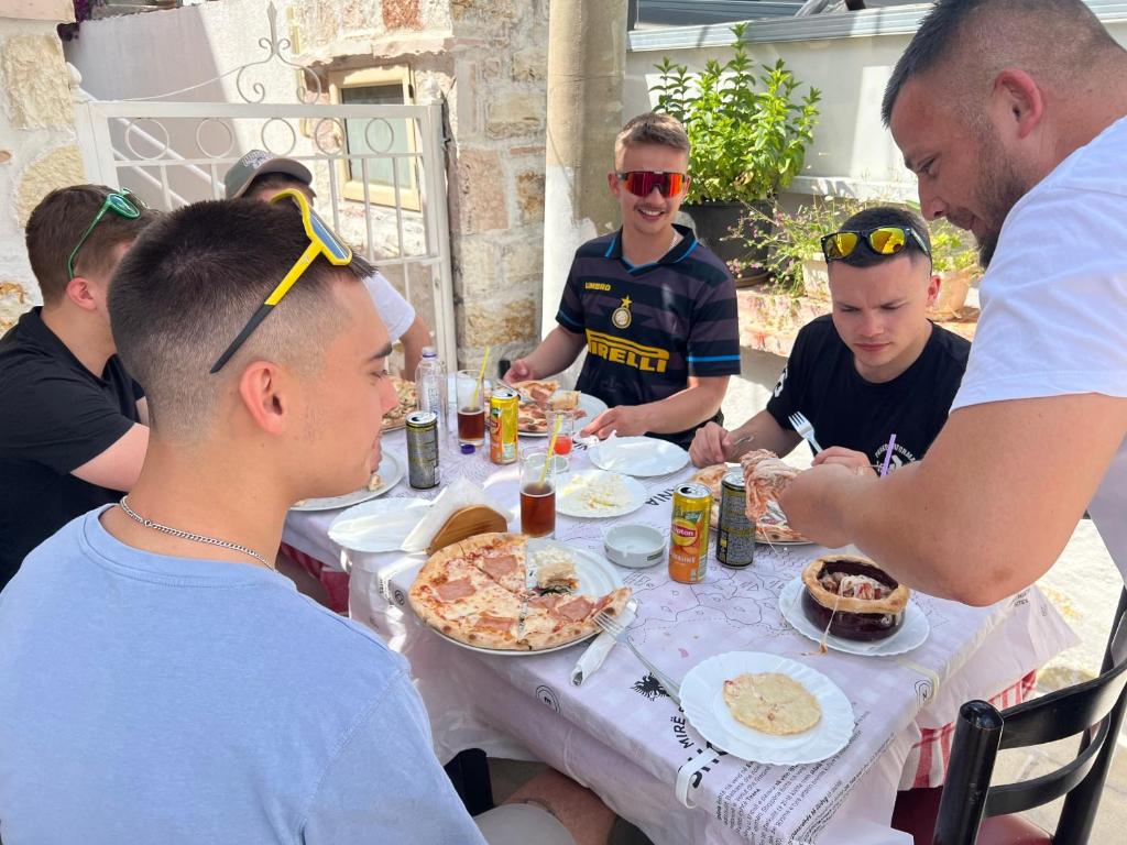 Jídlo v hotelu nebo okolí