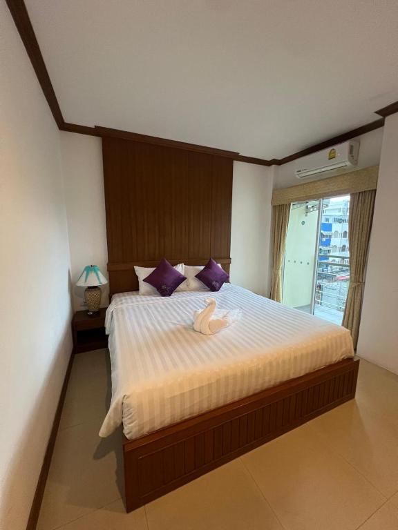 لابی و فضای عمومی SK Residence And Restaurant Patong - تصویر ۵