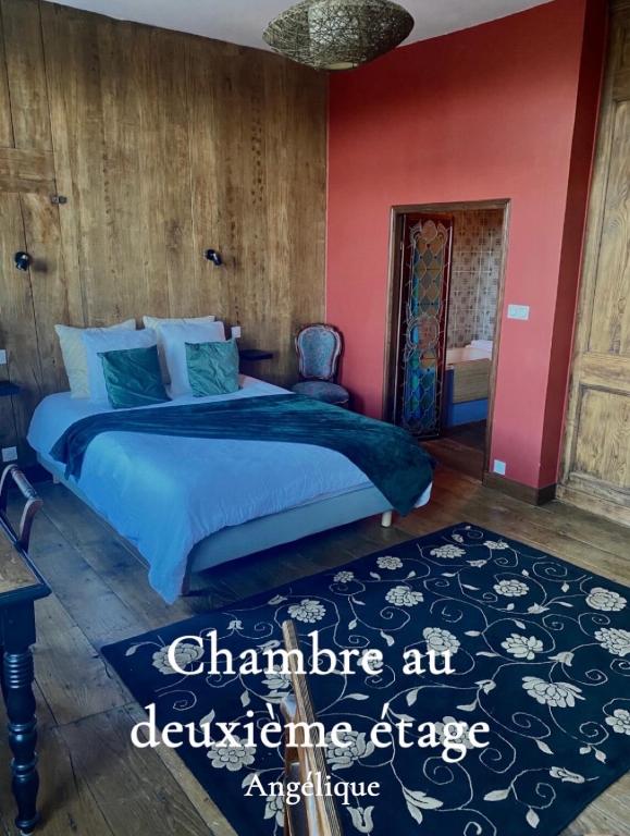 Posteľ alebo postele v izbe v ubytovaní Mercier de Montigny - Les Chambres du Beffroi - SPA et Massage