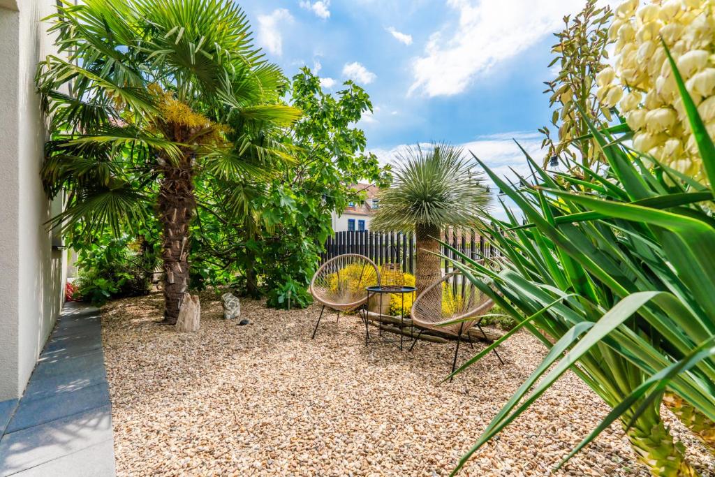 Zahrada ubytování Palm Garden Apartment 2