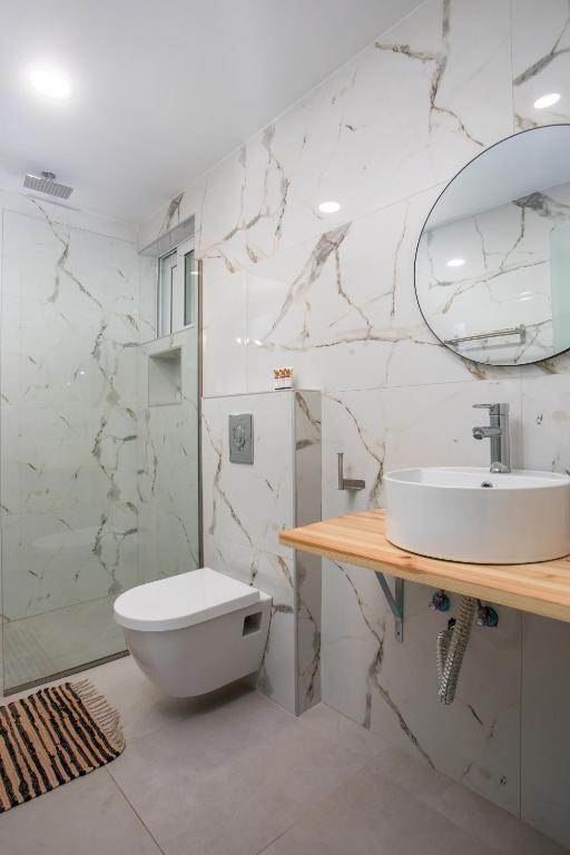 Mando Living -Faliraki - 11