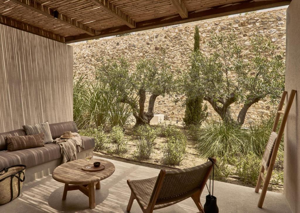 Theros All Suite Hotel - Adults Only - 8