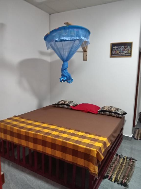 Lake House Home Stay - 15