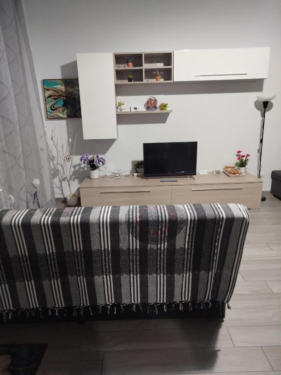TV a/nebo společenská místnost v ubytování CAMARDA HOME
