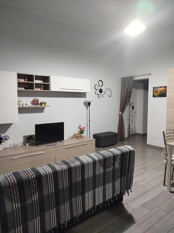 TV a/nebo společenská místnost v ubytování CAMARDA HOME