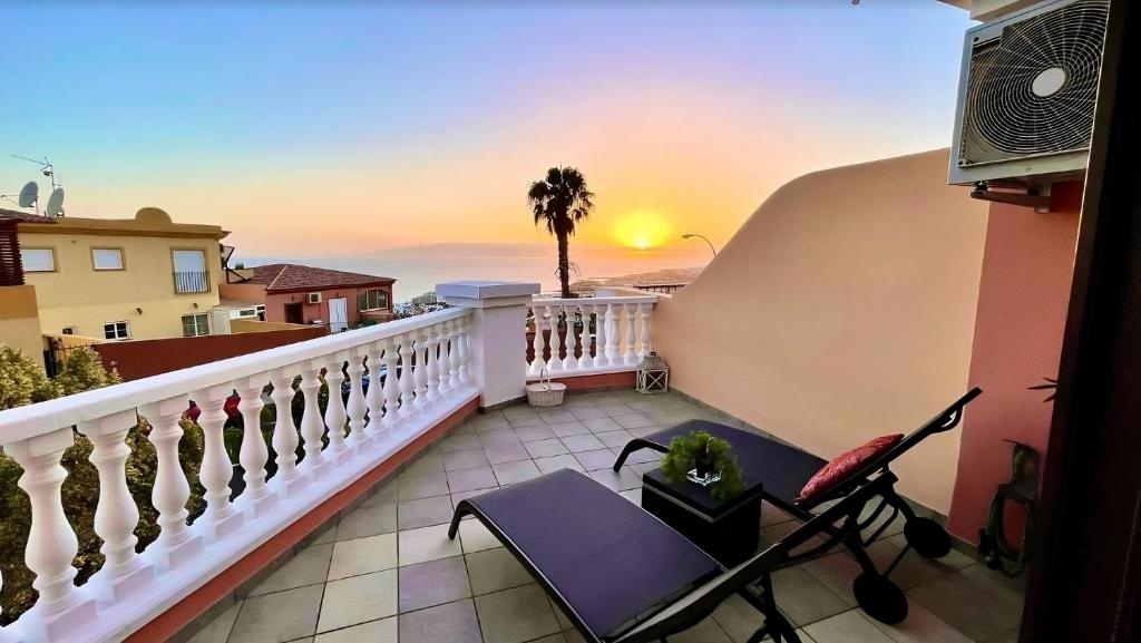A balcony or terrace at Amazing Duplex with panoramic ocean views
