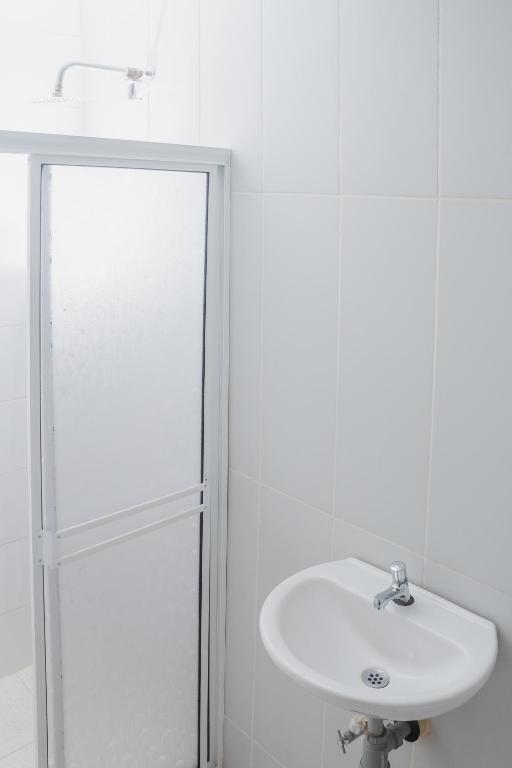 Un baño de HOSTAL CASA TIO POLI
