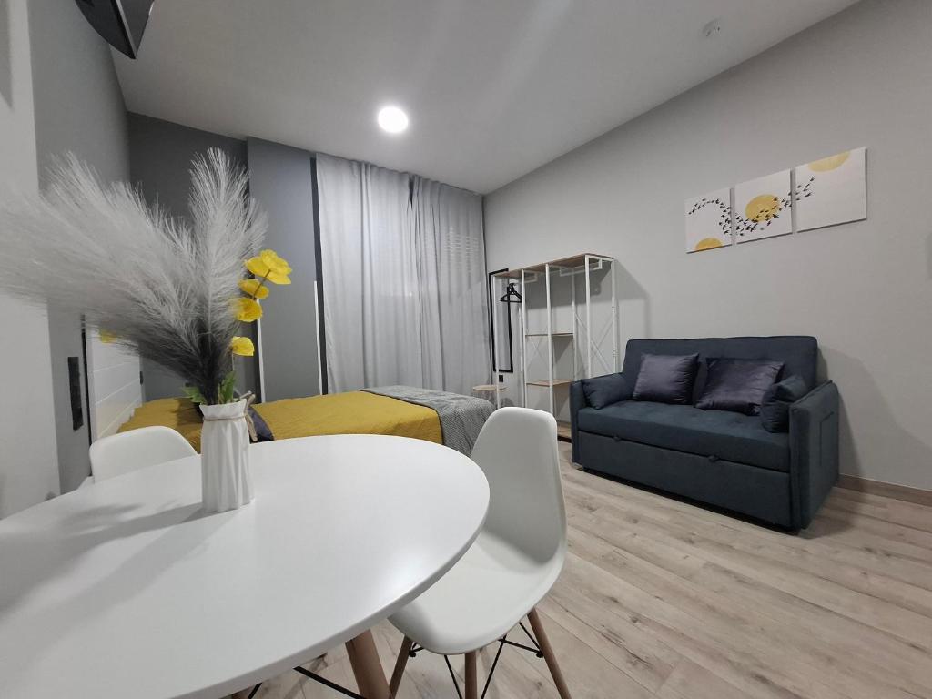 Medea Suites Apartamentos - 2