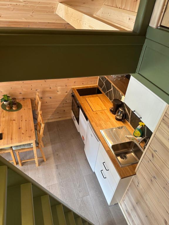 Kuchyň nebo kuchyňský kout v ubytování Haugo Utleige Lodge